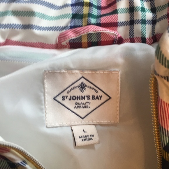 ST JOHNS BAY plaid puffer vest - Picture 7 of 10